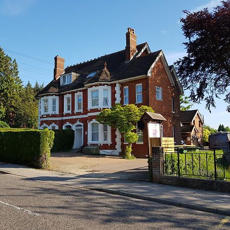 Anand Lodge Royal Tunbridge Wells Exterior foto